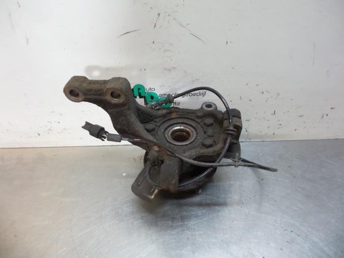 Joint avant gauche d'un Nissan NV200, -, 3 mois de garantie, Utilisé, -