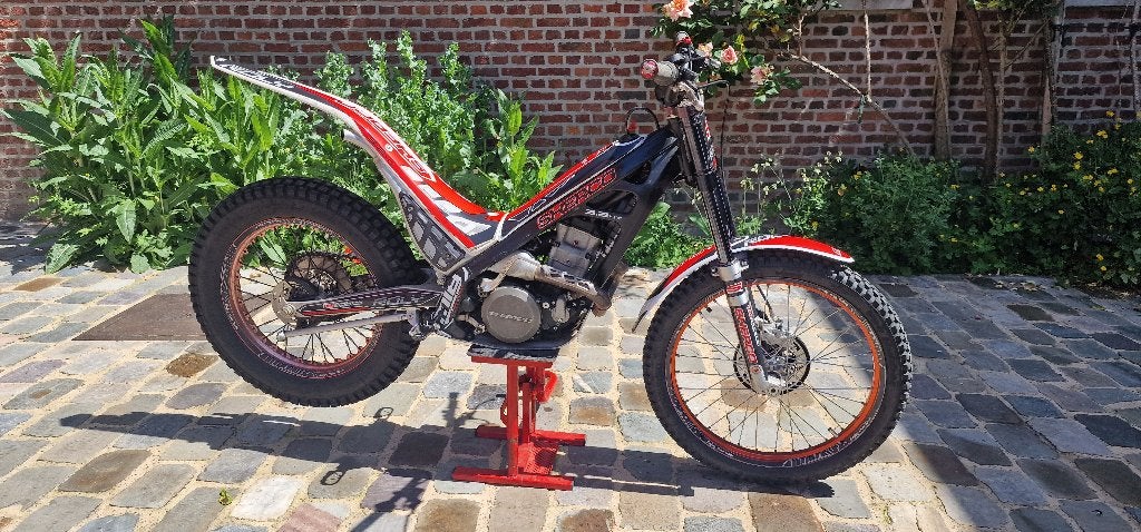Sherco moto trial  (pas pour les escrocs et arnaqueurs), Boeken, Ophalen, Zo goed als nieuw, Merk of Model