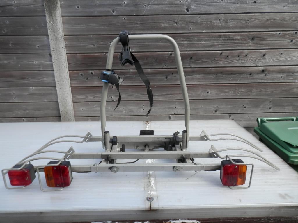 porte-vélos, Support d'attelage, 2 vélos, Pneus larges, Enlèvement
