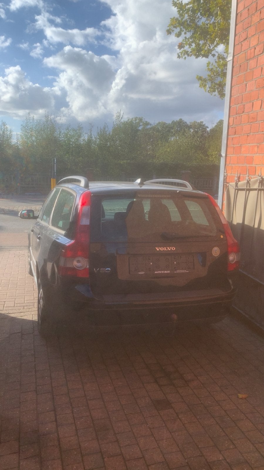Volvo v50, Entreprise, Achat