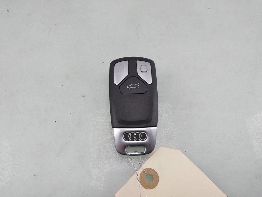 CLE Audi TT (FV3 / FVP) (01-2014/09-2018) (|8S0959754HTKE|), Autos : Pièces & Accessoires, Auto-Union-Straße  1,
85057  Ingolstadt, DE