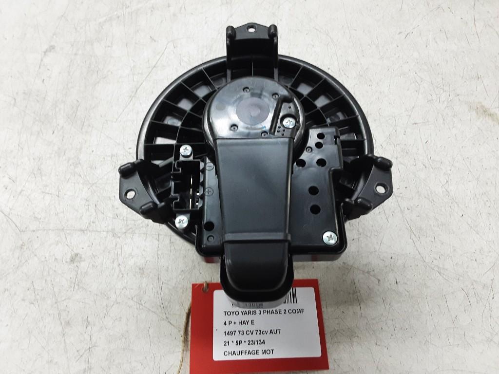 KACHELMOTOR Toyota Yaris III (P13) (01-2010/09-2020), Gebruikt, Mevr. I. Hauben, Toyota, Rue de l'Espoir 34 34
4030  GRIVEGNÉE, BE