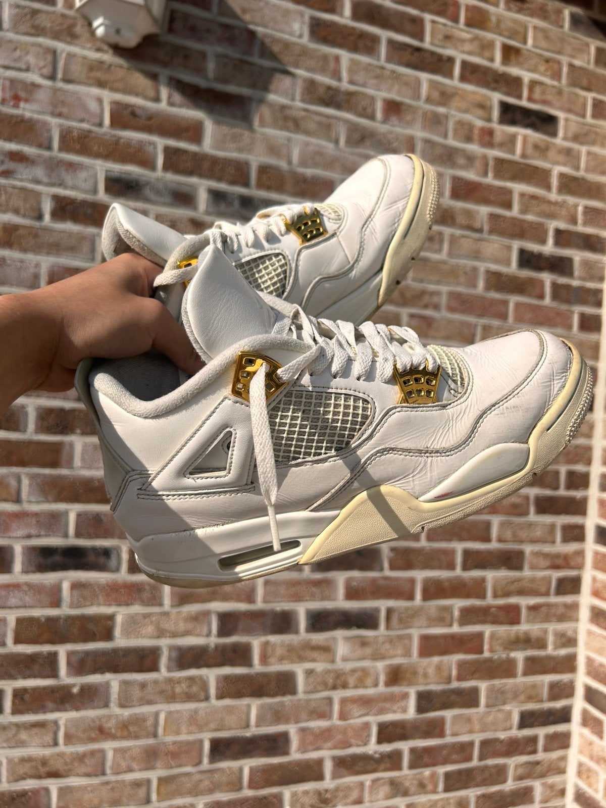 Air Jordan 4 Retro “Metallic Gold”, Wit, Ophalen of Verzenden, Zo goed als nieuw, Sneakers