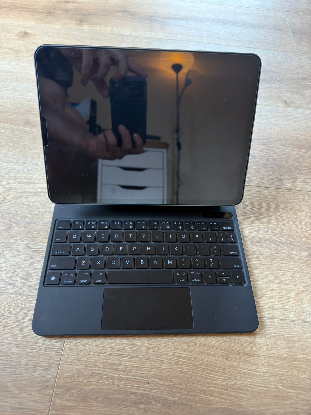 Ipad pro 11 3th gen avec clavier bloquer icloud, Enlèvement ou Envoi, Comme neuf, 11 pouces, Apple iPad