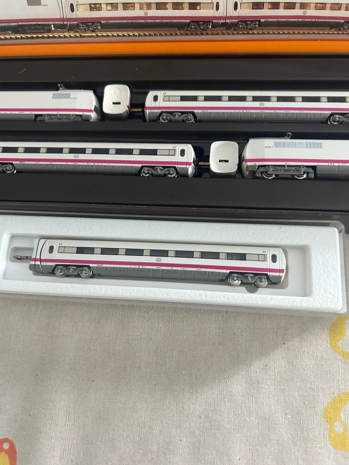 Marklin z spoor ICE met extra rijtuig 5 delig, Enlèvement ou Envoi, Neuf, Set de Trains, Autres marques