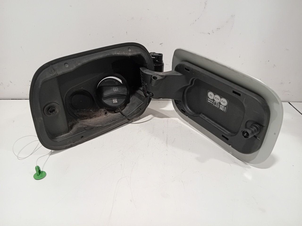 Tank klep Mini Countryman, Onderdelen@venauto.nl, Van der Ven Autorecycling B.V., Gebruikt, Ettenseweg 76, 4706 PB Roosendaal, The Netherlands
