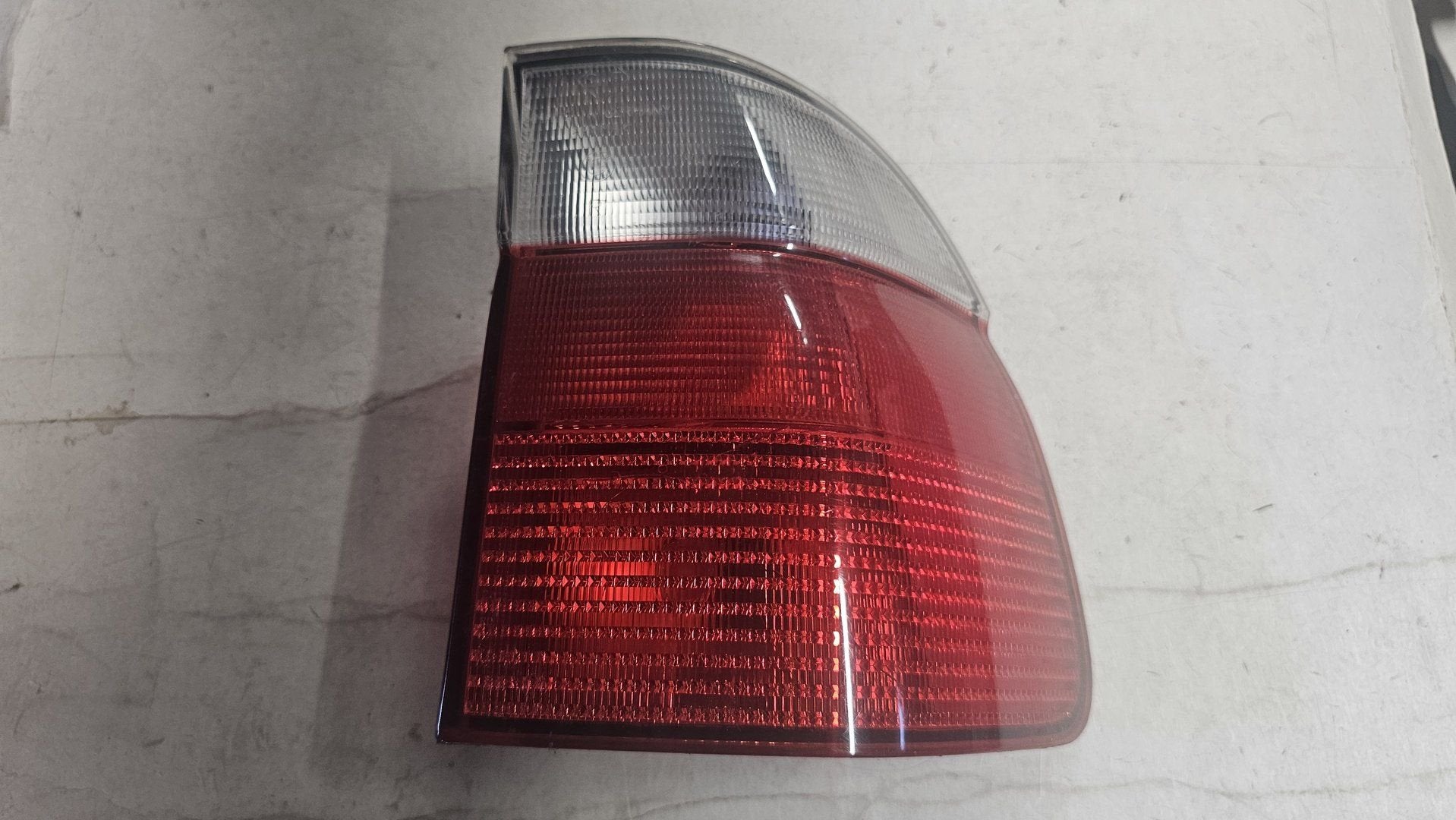 Achterlicht op zijpaneel wit rechts BMW 5 serie E39 Touring, Gebruikt, -, Ophalen of Verzenden, -