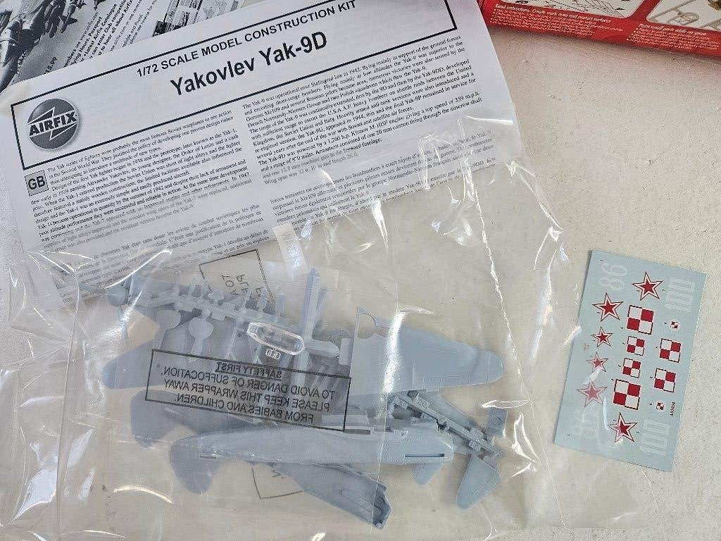 BOUWDOOS AIRFIX YAKOVLEV YAK 9D, Ophalen