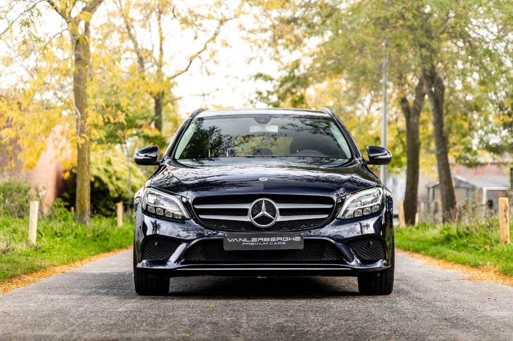 Mercedes C180d Break * Facelift * Camera * Navi * LED *, Autos, 90 kW, Euro 6, Entreprise, Boîte manuelle