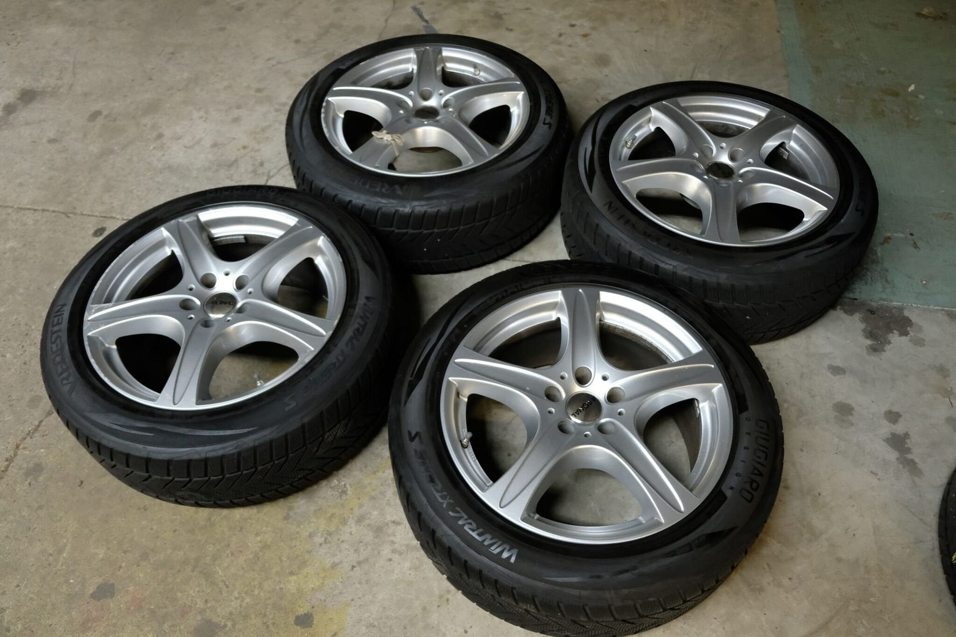 #835 Maserati Ghibli Winterset TPMS Koopje, Auto-onderdelen, Banden en Velgen, Ophalen, Gebruikt, -, -