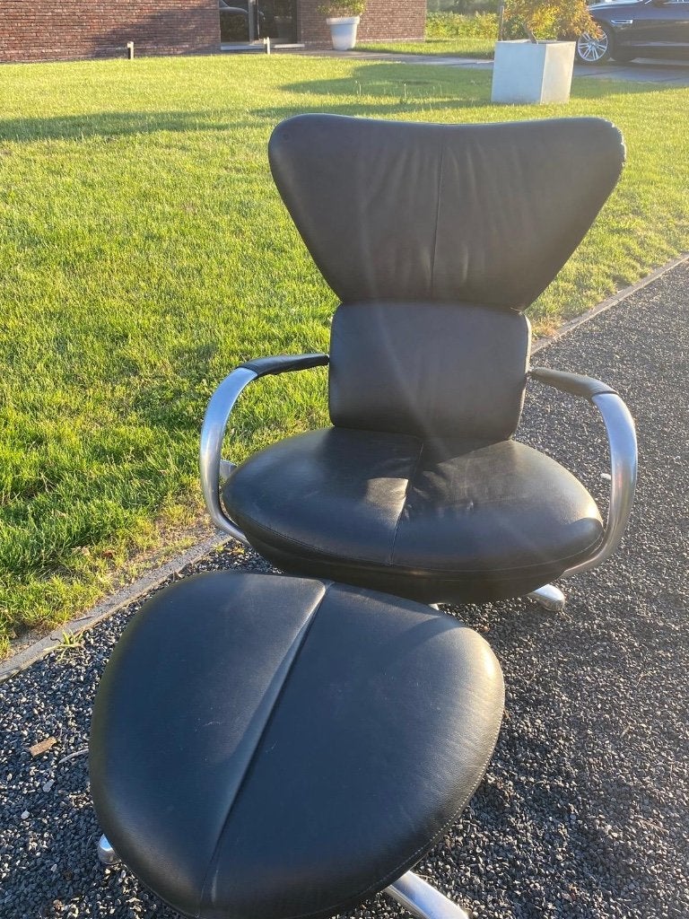 Leolux draaifauteuil met bijpassende hocker, Moins de 75 cm, Design, Comme neuf, Enlèvement