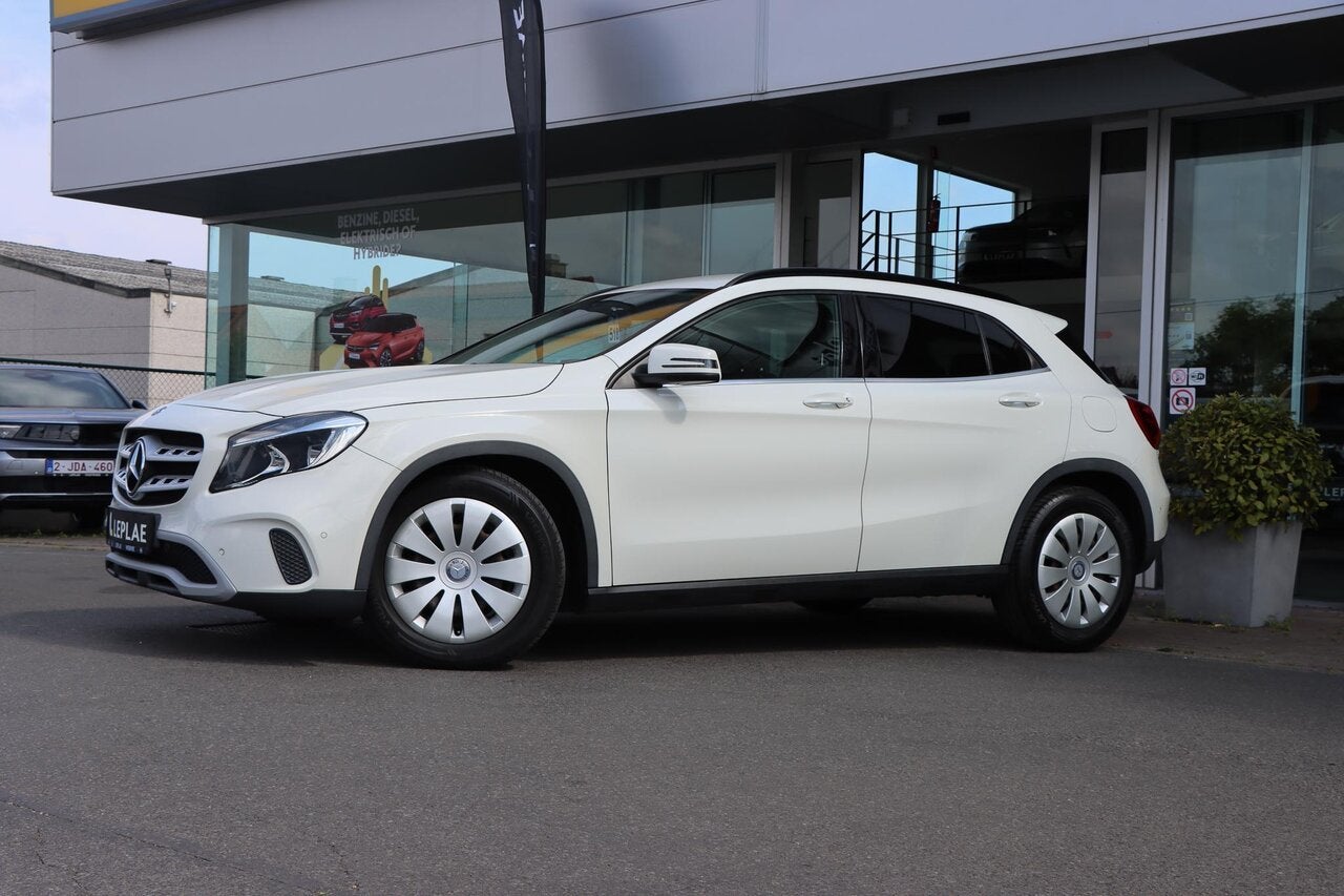 Mercedes-Benz GLA 200 2.2D 136PK |GPS|CAMERA|AUTOMAAT|, Auto's, Mercedes-Benz, 4 cilinders, Wit, Bedrijf, 5 deurs