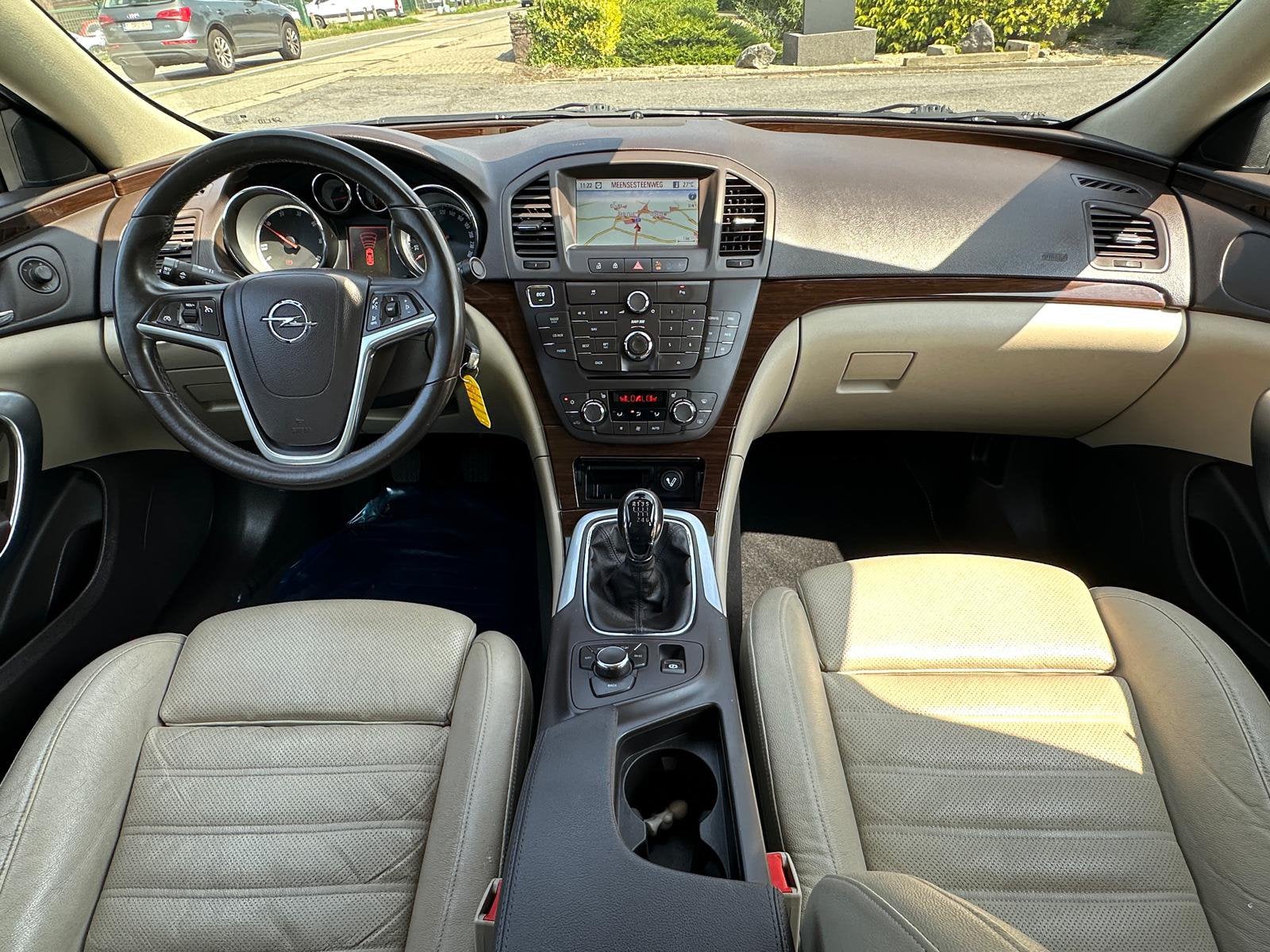 Options complètes de l'Opel Insignia 2L Diesel 2013, Autos, Cuir, Euro 5, Achat, Entreprise