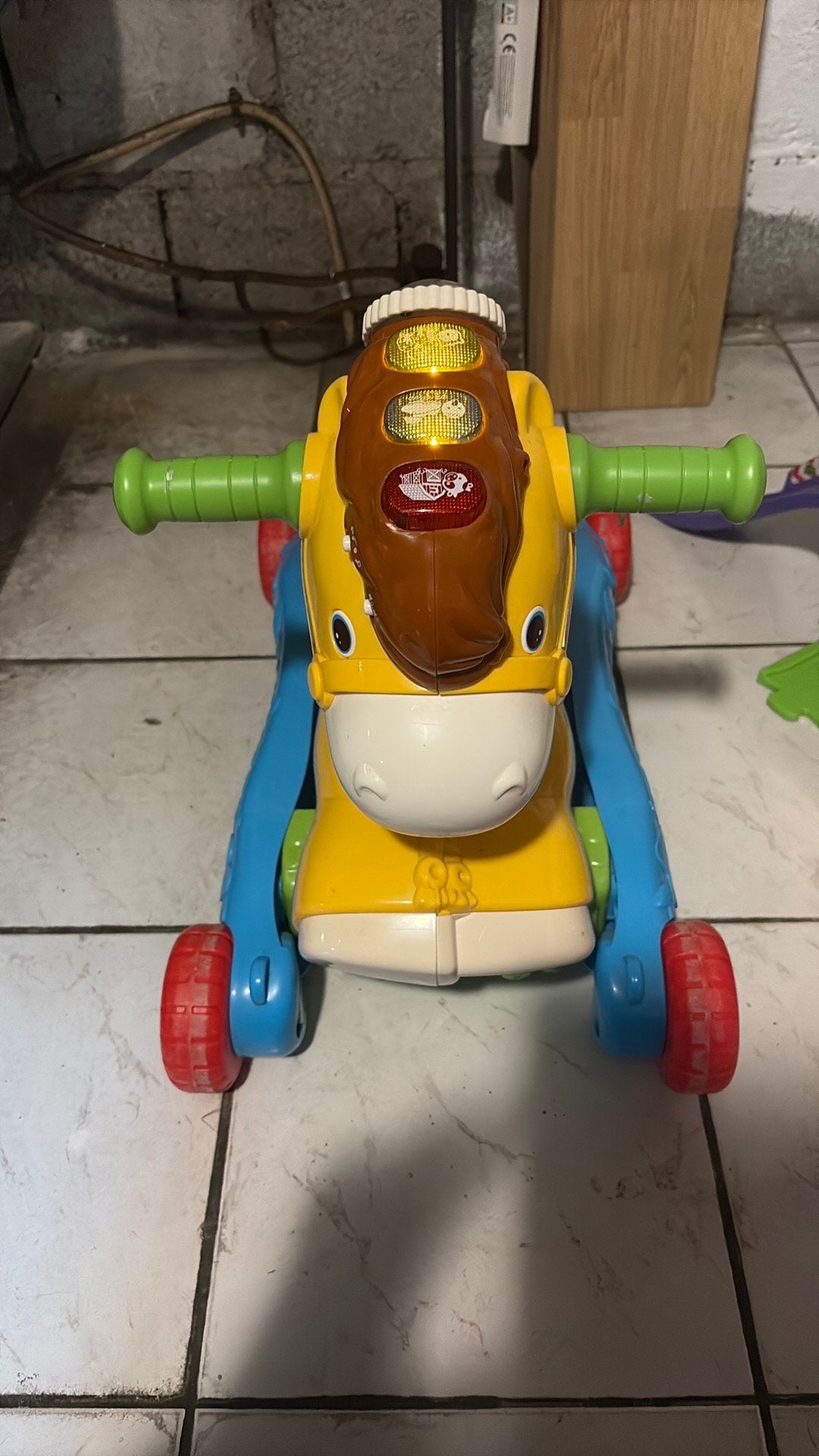 Vtech hobbel en schommelpaard, Ophalen, Gebruikt