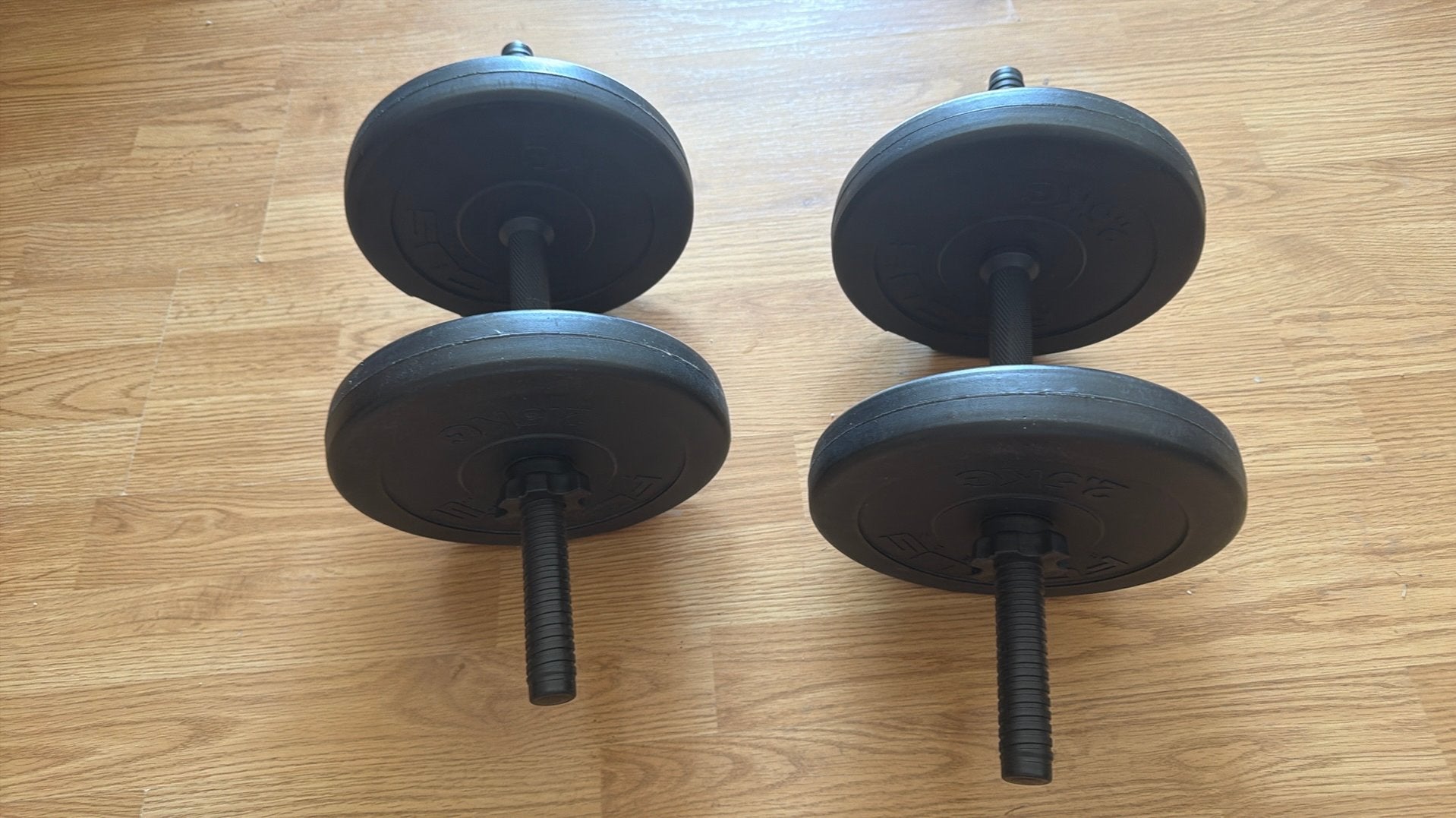 Haltergewichtset met schijftoevoeging mogelijk nieuw, Sport en Fitness, Fitnessmaterialen, Zo goed als nieuw, Ophalen