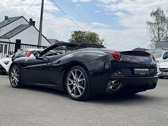 Ferrari California 4.3i V8 / 1ST PAINT / 4 SEATS / FULL, Auto's, Ferrari, Automaat, Parkeersensor, Zwart, Bedrijf