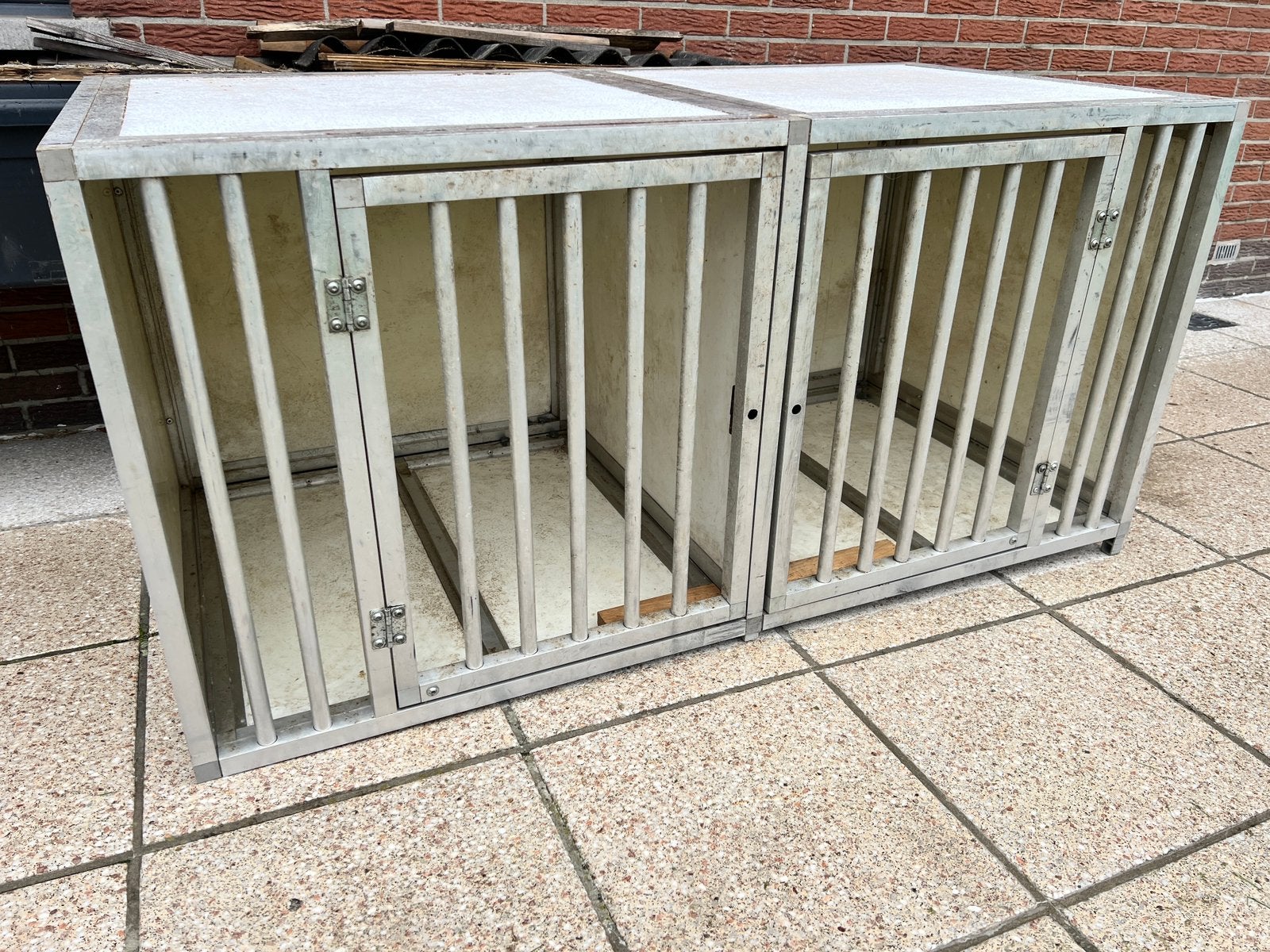 Alu bench, 2 compartimenten, Animaux & Accessoires, 65 à 100 cm, Enlèvement, Utilisé, Chenil chien