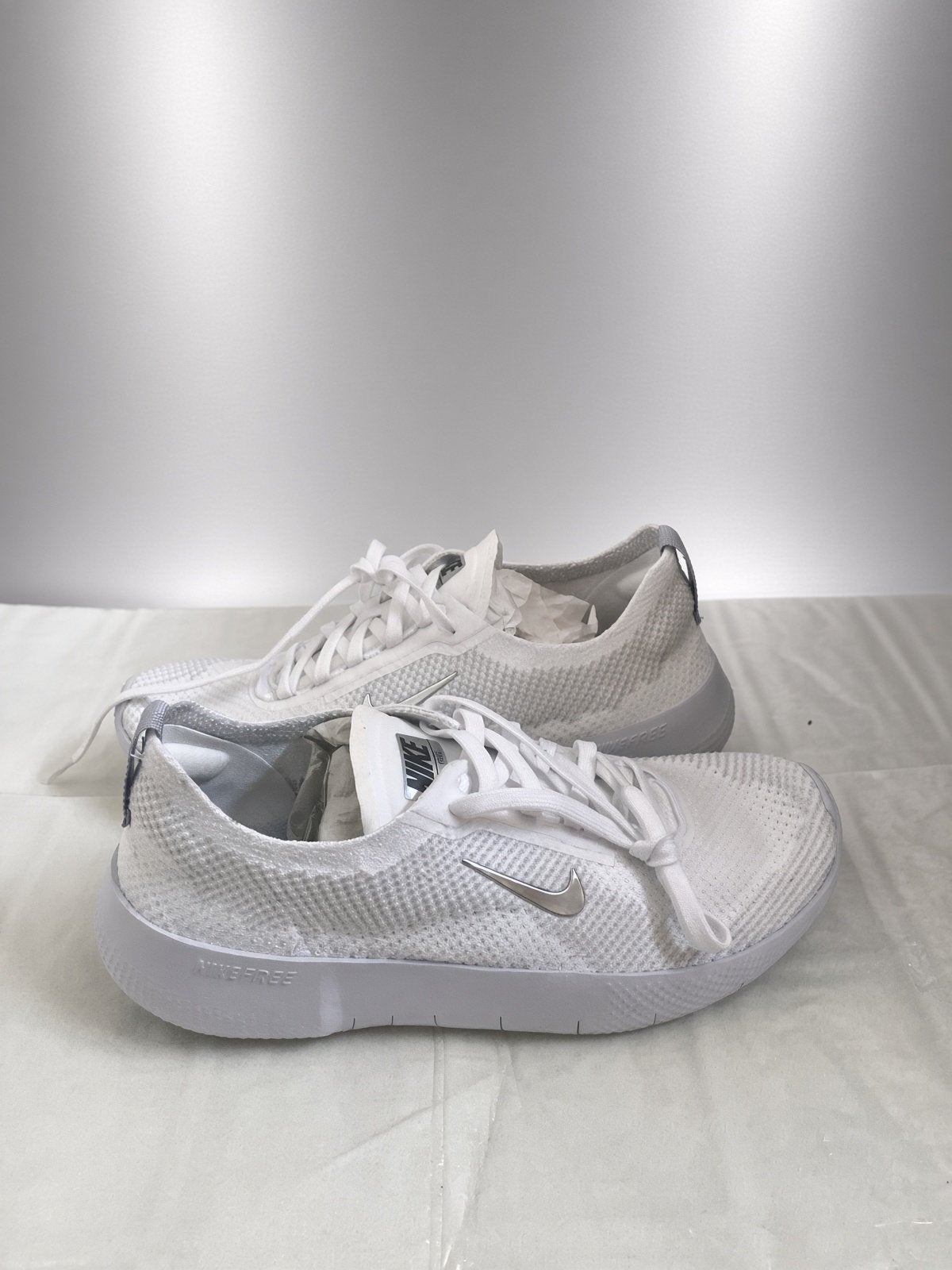 sportives Nike  2025 blanc-argent taille EU39, Comme neuf, Enlèvement ou Envoi, Nike, Autres types