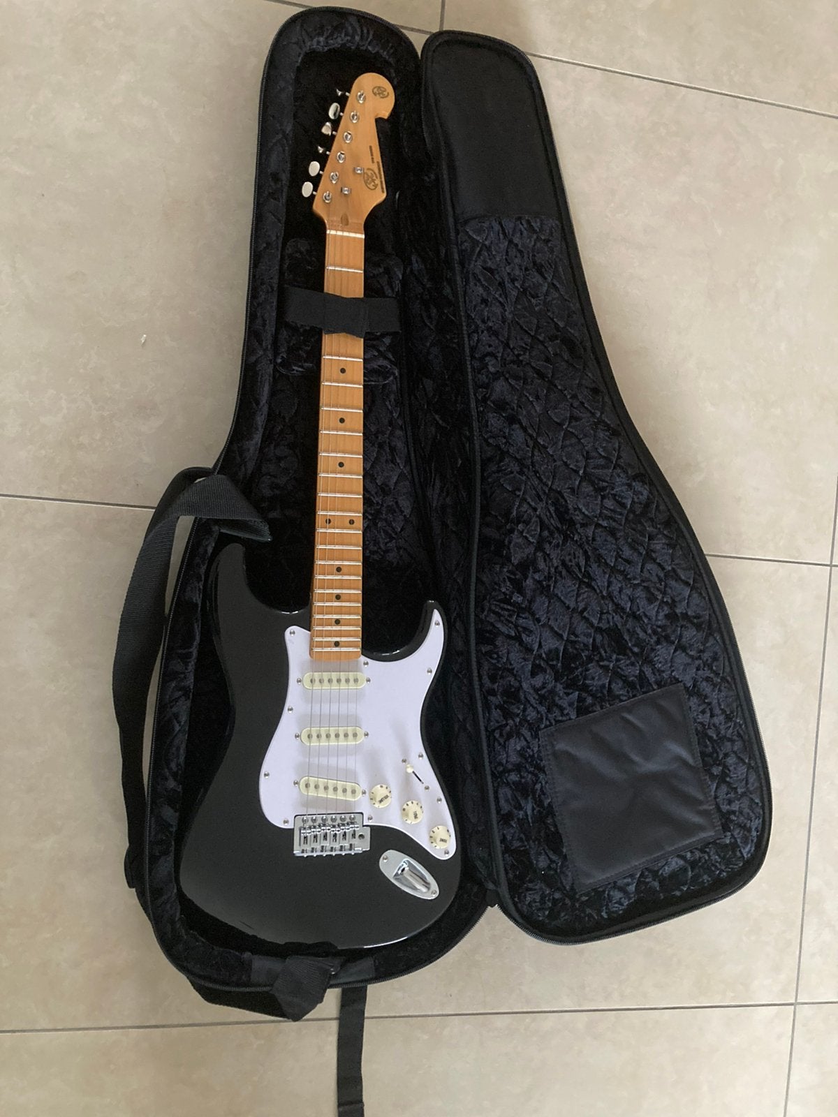 Guitare électrique avec amplificateur, Enlèvement, Neuf, Autres marques, Avec ampli
