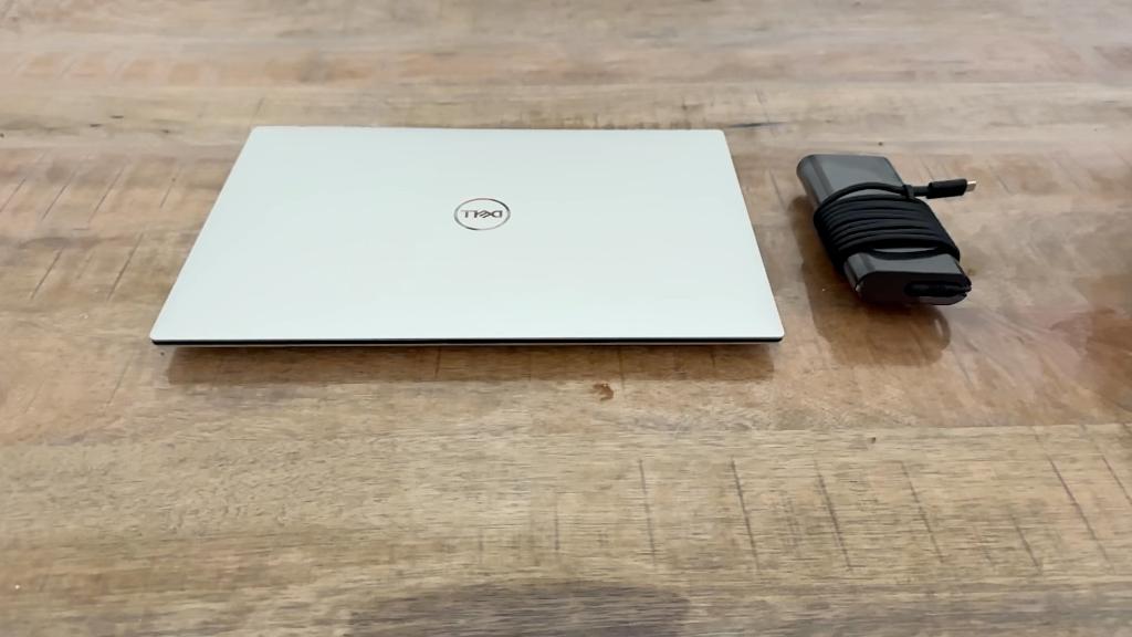 Dell XPS 15 9500 – i9 / 32 Go RAM / GTX 1650 Ti / SSD 1 To, Intel Core i9, Comme neuf, 3 à 4 Ghz, SSD