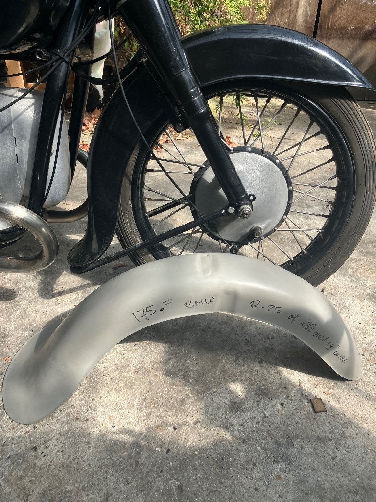 Spatbord R 25, Enlèvement