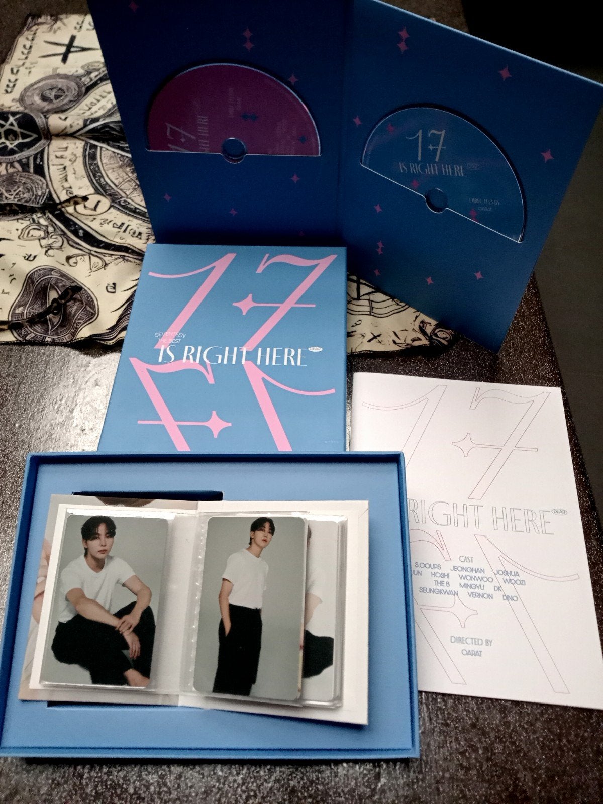 album k-pop ( best of de seventeen) édition spéciale., Bonusmateriaal, K-pop, Ophalen of Verzenden, Zo goed als nieuw