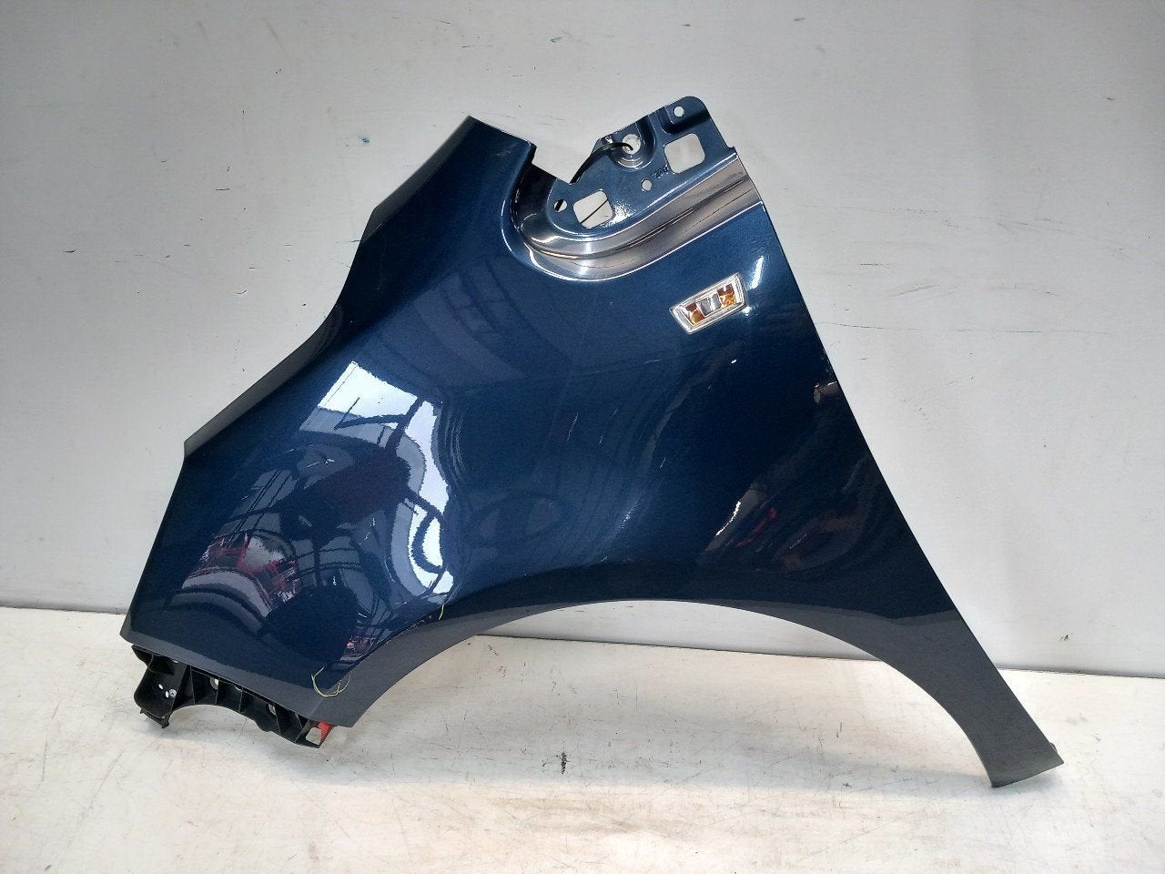 Spatbord links voor Opel Meriva, Onderdelen@venauto.nl, Van der Ven Autorecycling B.V., Gebruikt, Ettenseweg 76, 4706 PB Roosendaal, The Netherlands