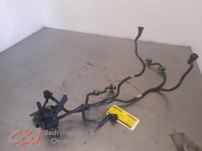 Conduit de carburant d'un Ford Tourneo Custom, -, 3 mois de garantie, -, -