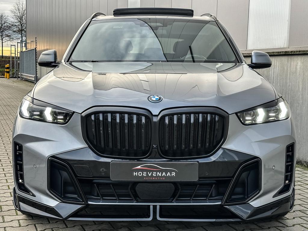 BMW X5 50e 490Pk M-sport Performance Carbon 22Inch Skycrap H, Auto's, BMW, Automaat, Gebruikt, Leder, Bedrijf