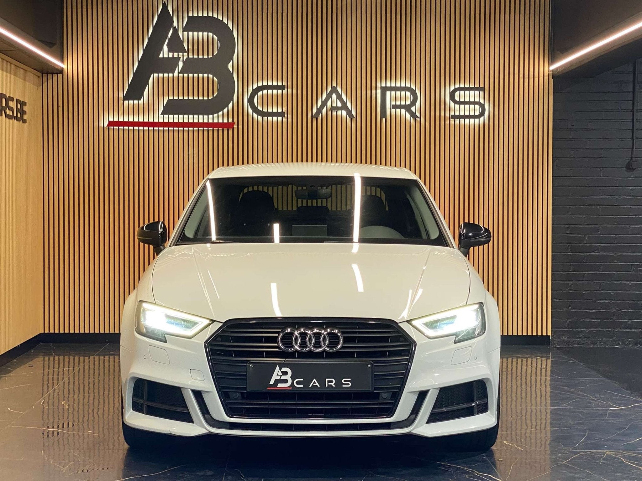 Audi A3 1.6 TDI S LINE * SEDAN - BERLINE * GARANTIE 12 MOIS, Auto's, Audi, 4 deurs, Stof, Gebruikt, Euro 6
