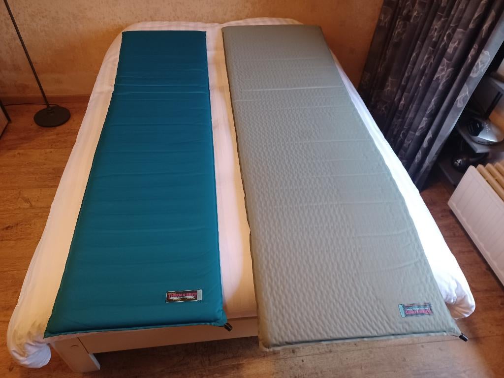 Therm-A-Rest slaapmatjes, Caravanes & Camping, Enlèvement ou Envoi, Comme neuf, 1 personne
