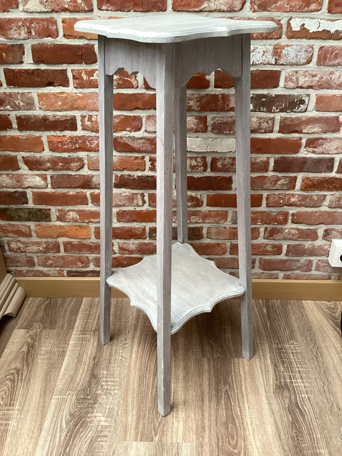 SIERLIJKE HOUTEN PIED- DE- STALLE / PLANTENTAFEL,, Ophalen, Gebruikt