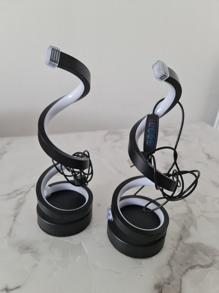 ENSEMBLE DE 2 LAMPES DE CHEVET LED, Maison & Meubles, Lampes | Lampes de table, Neuf, 28 cm, Enlèvement, Lampe de chevet