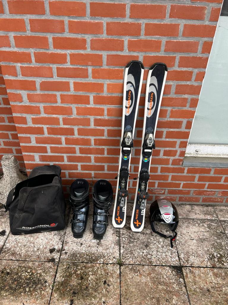 Skiset super staat unieke kans weg wegens verhuis, Sport en Fitness, Skiën en Langlaufen, Ophalen, Schoenen, Salomon, Zo goed als nieuw