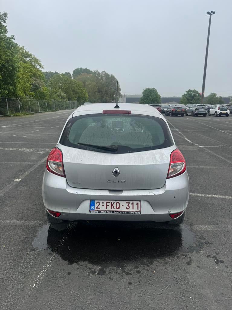Renault Clio 3 – 131.000 km – Vendue avec contrôle technique, Enlèvement, Utilisé, Renault