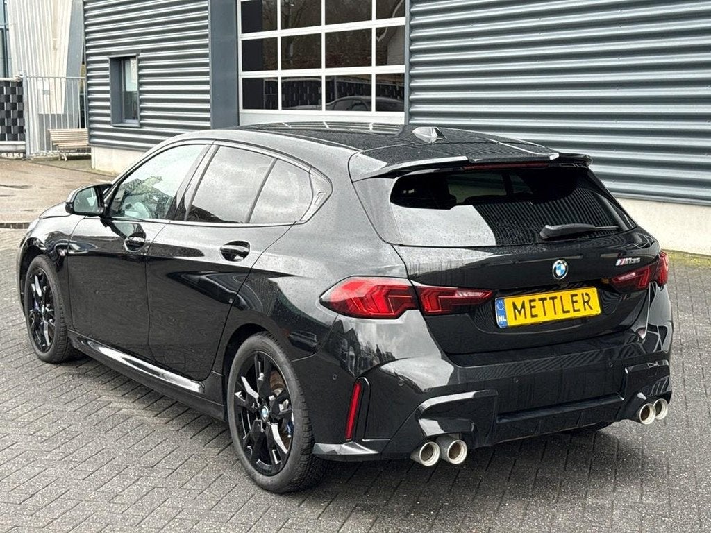 BMW 1-serie M135 xDrive, M PRO, harman kardon, 360 camera, h, Auto's, Automaat, 1998 cc, Zwart, Leder