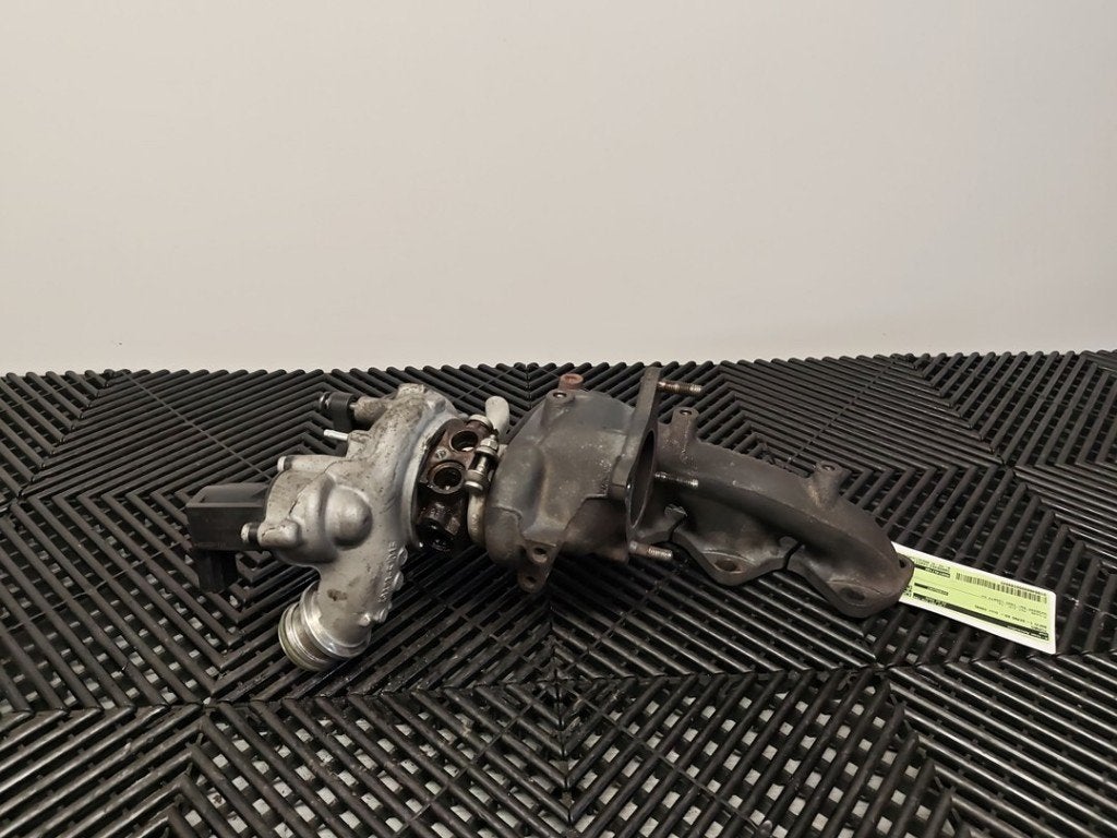 TURBO BMW 1 serie (E87 / 87N) (|06H1457100|), Gebruikt, BMW, Petuelring 130
80809  München, DE, Bayerische Motoren Werke AG