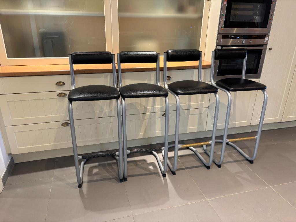 Tafel + stoelen, Huis en Inrichting, Tafels | Eettafels, Ophalen, Zo goed als nieuw, Vier personen