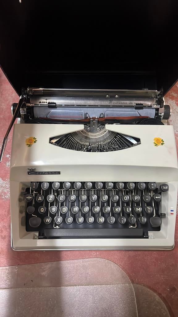 Machine à écrire Adler, Contessa de Luxe, Enlèvement ou Envoi, Comme neuf