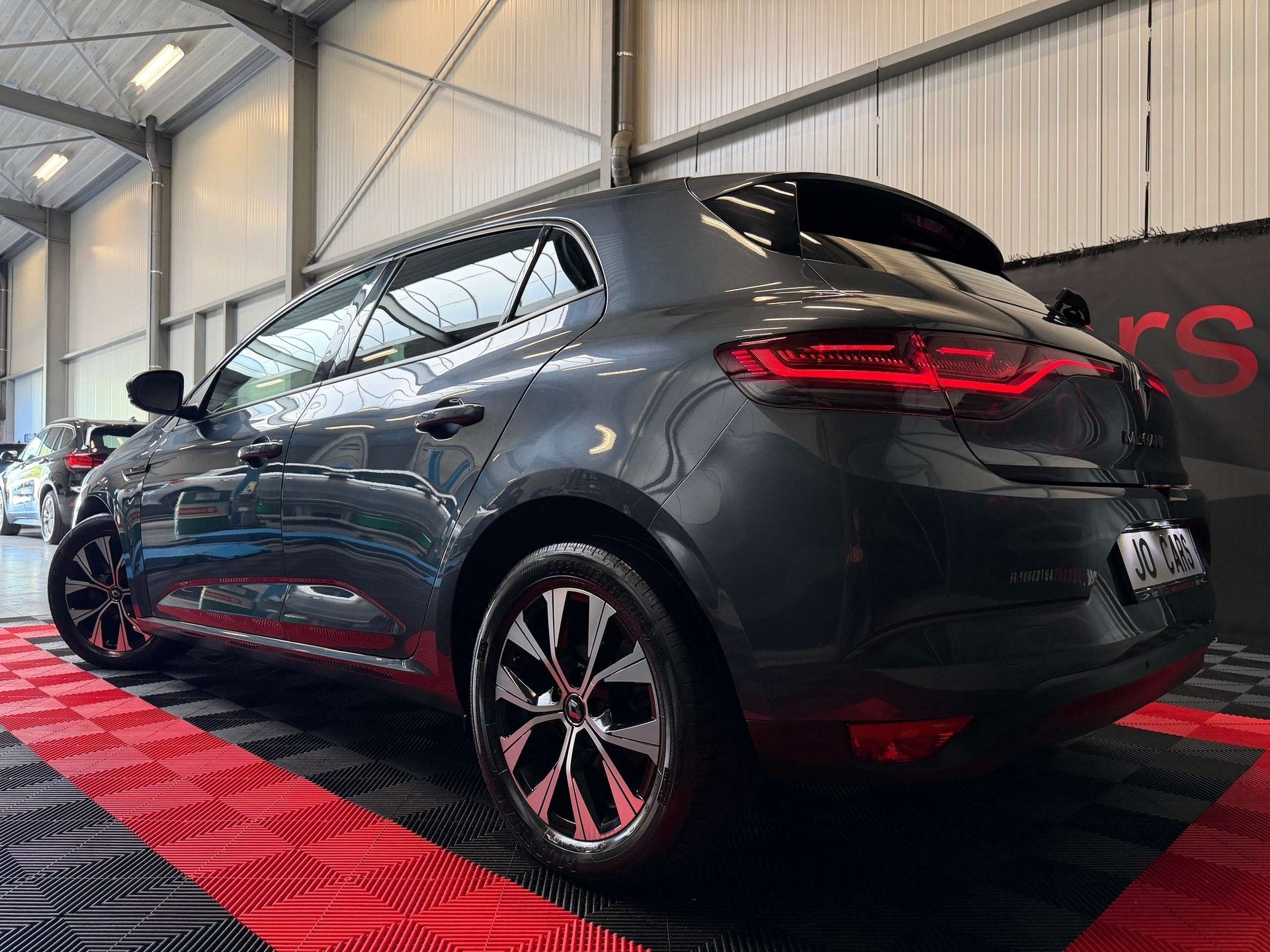 Renault Megane 1.33 TCe Limited/Led/Keyless/Carplay/Camera/C, Achat, Euro 6, Boîte manuelle, Entretenue par le concessionnaire