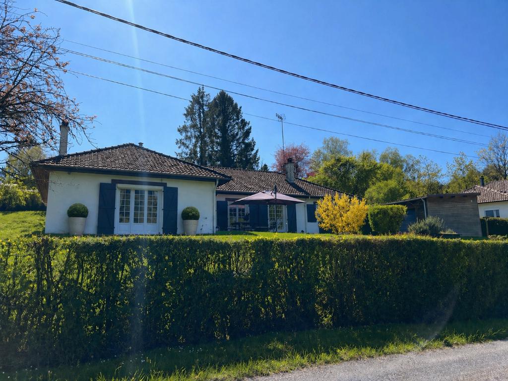 Maison de plain-pied avec piscine intérieure France aisne, Campagne, 4 pièces, 270 m², France