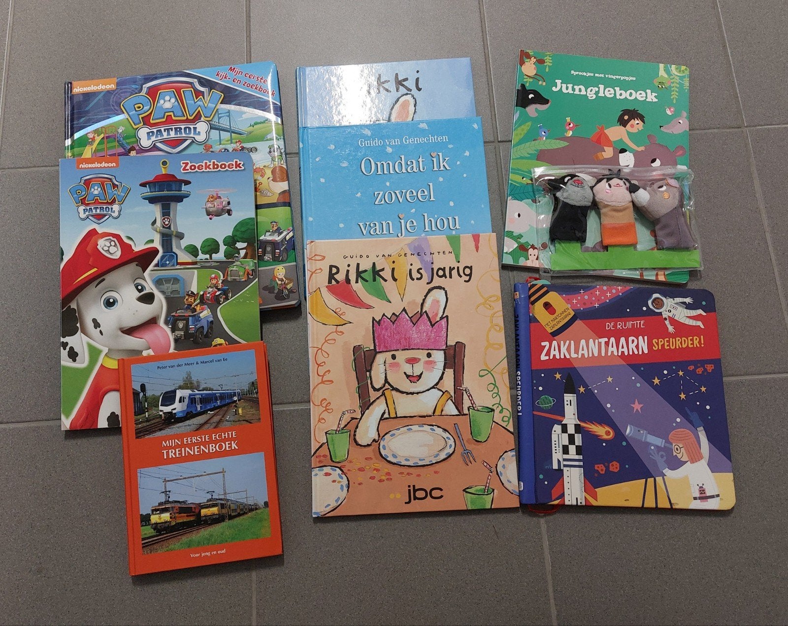 Allerlei peuter- en kleuterboeken aan €2, Enlèvement ou Envoi