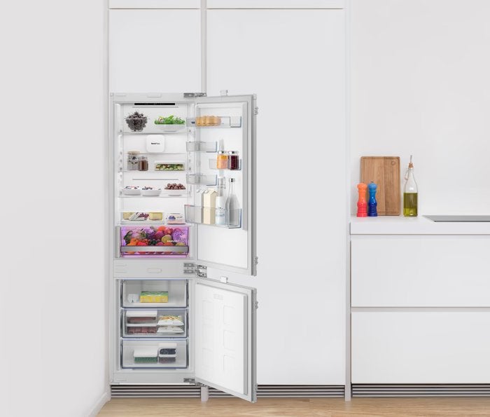 Réfrigérateur combiné encastrable Beko B5BCNA295HF – NEUF, Electroménager, Neuf, 160 cm ou plus, Enlèvement, 200 litres ou plus