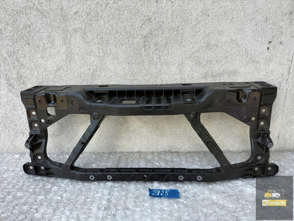 LB2-16E144-A, LAND ROVER DEFENDER II VOORSTE RIEM, Dpoffice@jaguarlandrover.com, Abbey Road, Whitley 1
CV3 4LF  Coventry, Jaguar Land Rover Limited