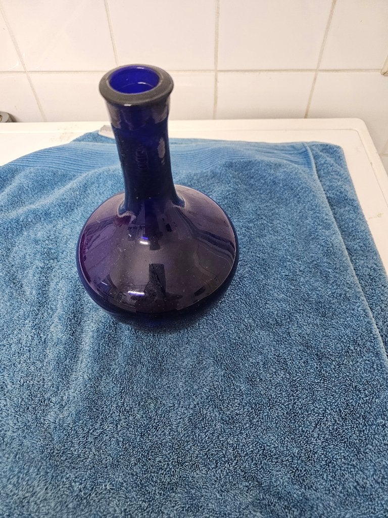 SUPERBE VASE MAUVE, Enlèvement