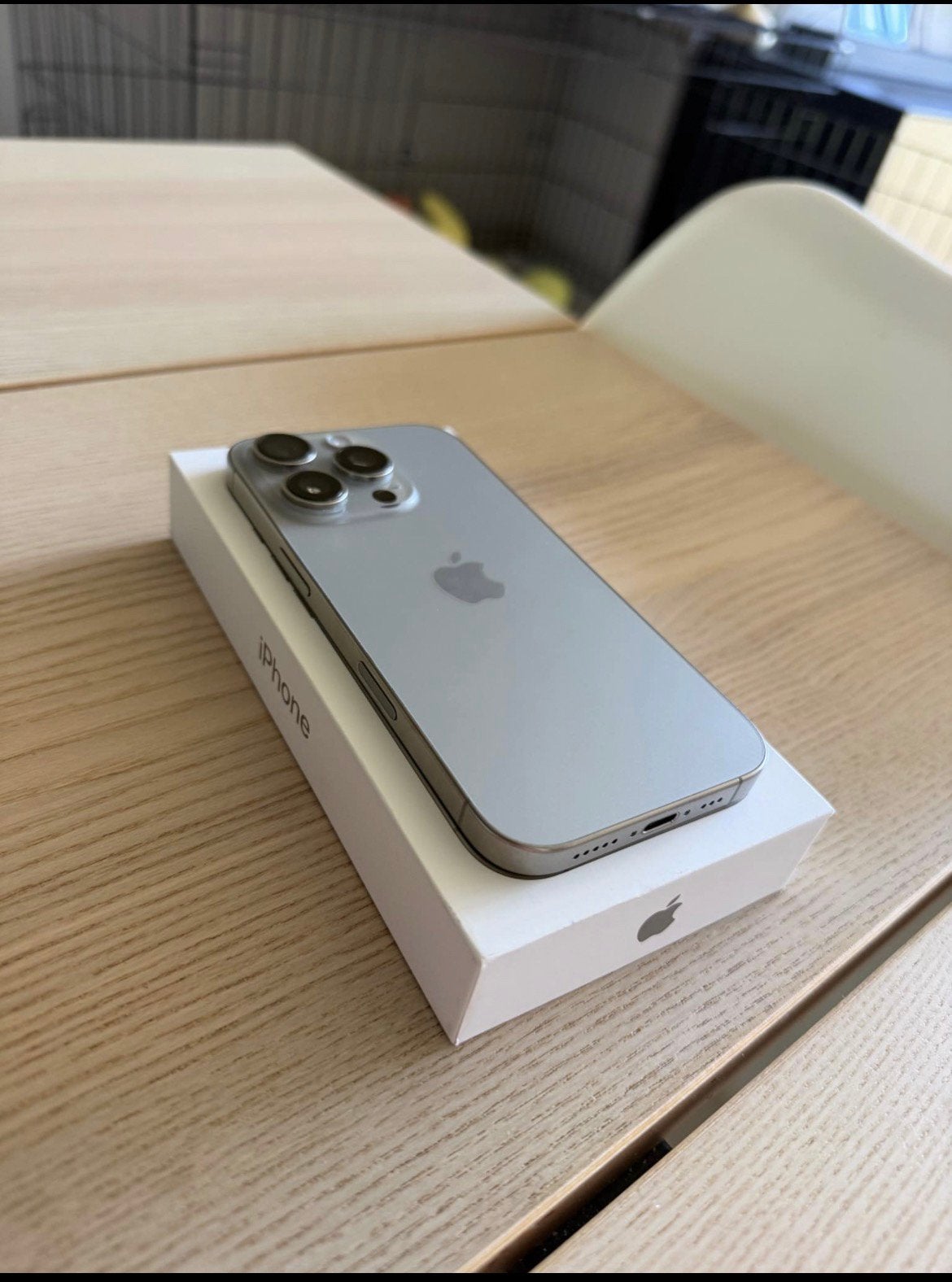 Iphone 16 pro 256gb, Télécoms, Téléphonie mobile | Apple iPhone, Enlèvement ou Envoi, Comme neuf, Sans abonnement, Sans simlock