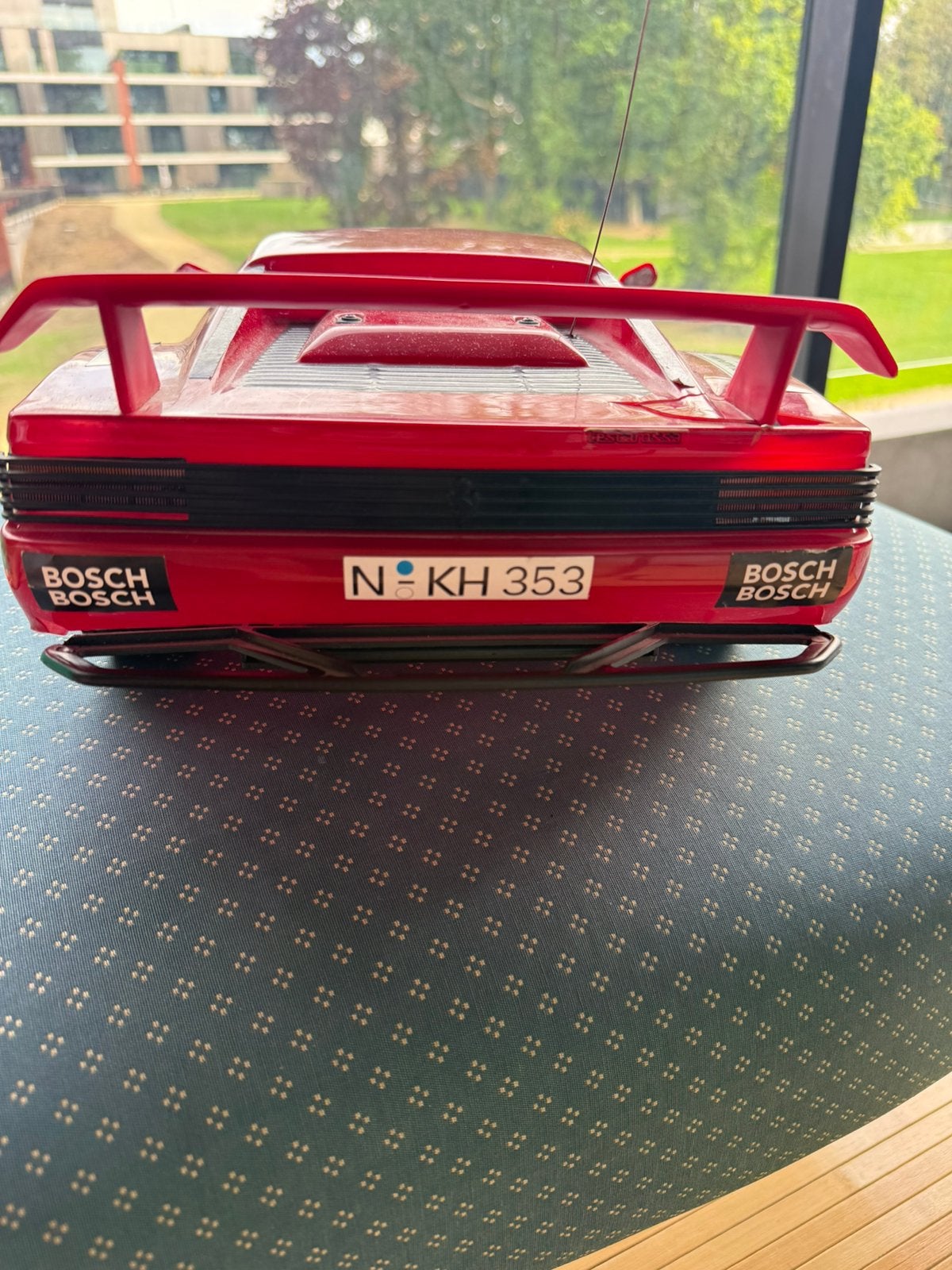 Ferrari Testarossa RC grand format Vintage 1/10, Enlèvement ou Envoi, Utilisé, Plus grand que 1:32, Voiture