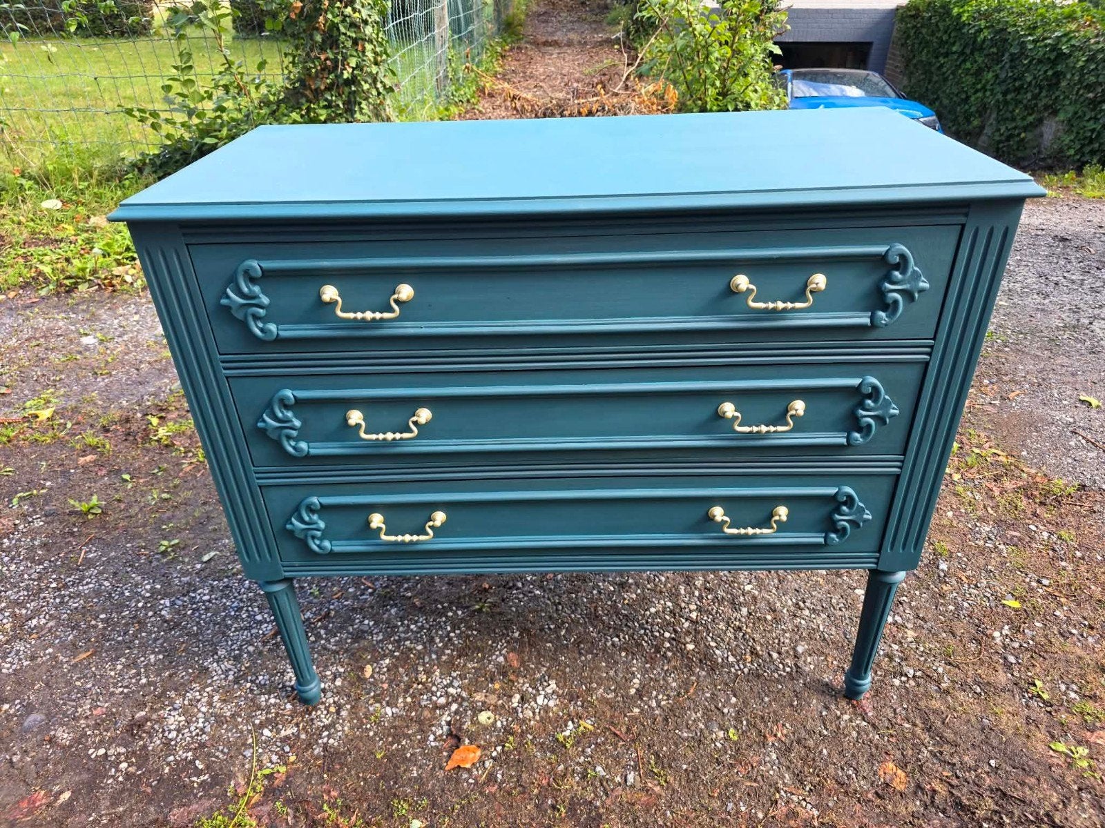 Élégante commode massive patine Liberon, Enlèvement