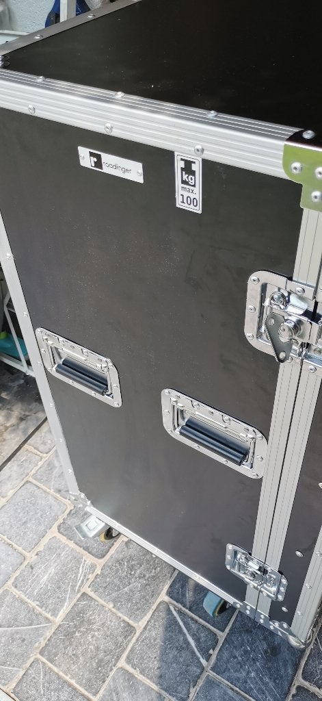 Fly case, Ophalen, Zo goed als nieuw, Flightcase