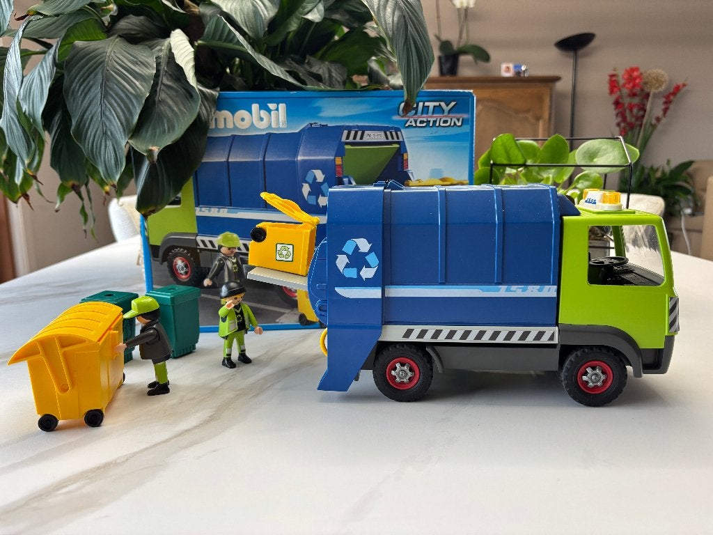 Playmobil 6110 Camion poubelle de recyclage, Enfants & Bébés, Jouets | Playmobil, Comme neuf, City action, Figurines, Kit complet